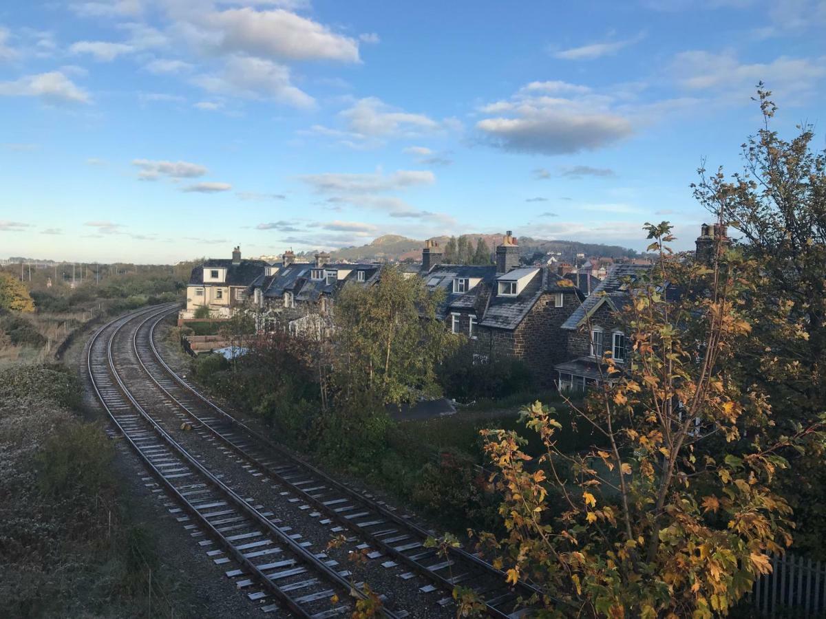 Platform 13 Railway Cottage Conwy Eksteriør billede